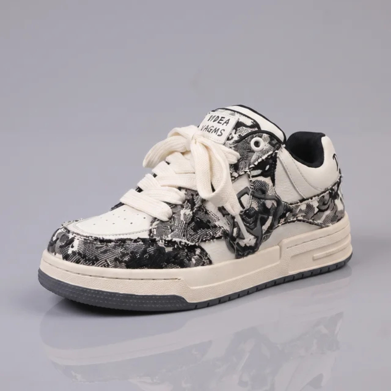 Women's Low-Top Skate Shoes