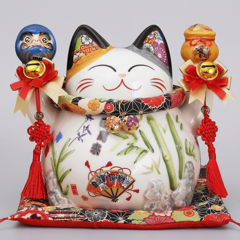 Japanese Cat Maneki Neko