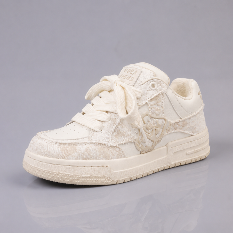 Women's Low-Top Skate Shoes