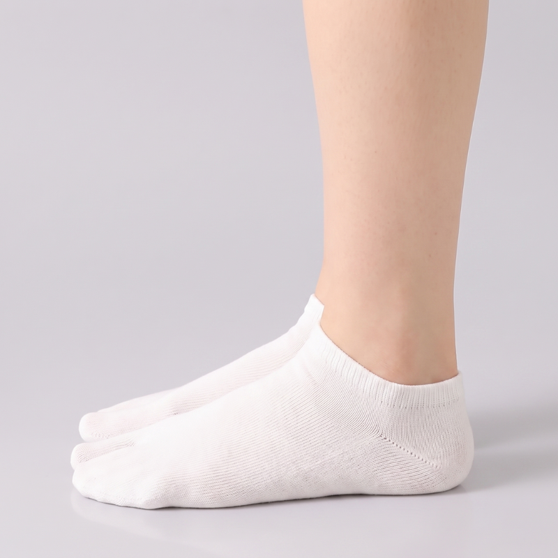 No-Show Tabi Socks