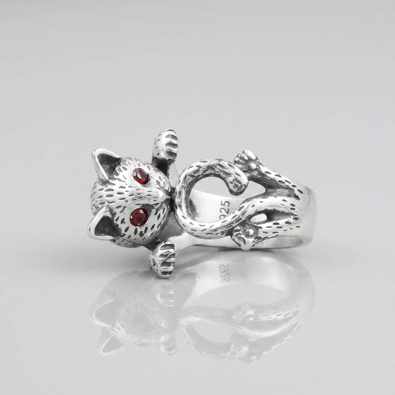 Maneki Neko Japanese Ring