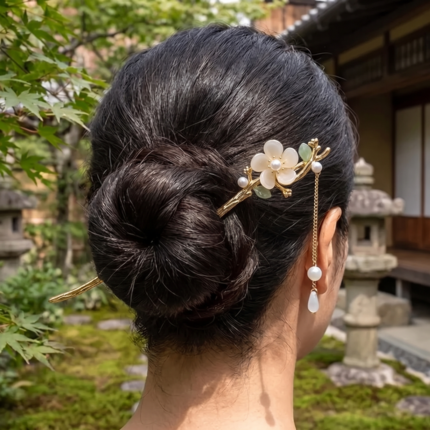 Elegant Japanese Kanzashi Hairpin
