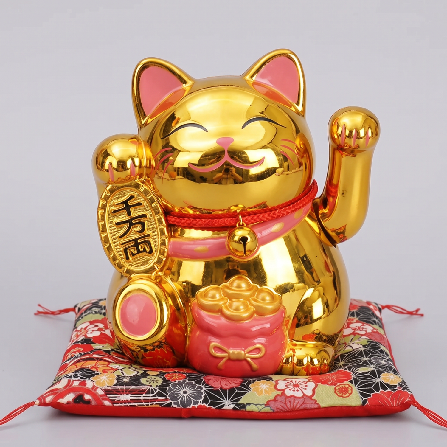 Maneki Neko Gold Cat