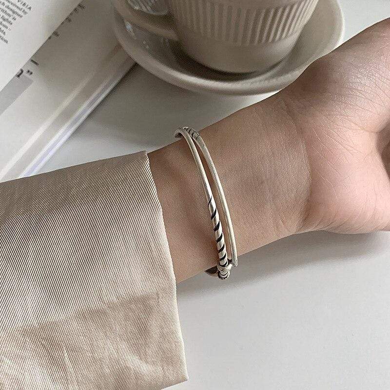 XIYANIKE 925 Sterling Silver Japanese and Korean Fashion Feather Bracelet Hip Hop Retro Cold Wind Light Luxury Niche design